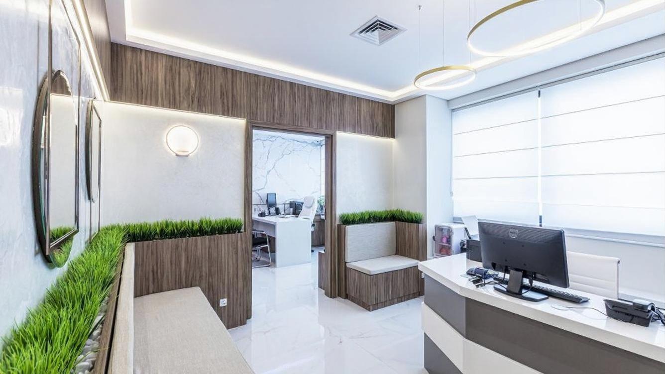 Clínicas e espaços de saúde